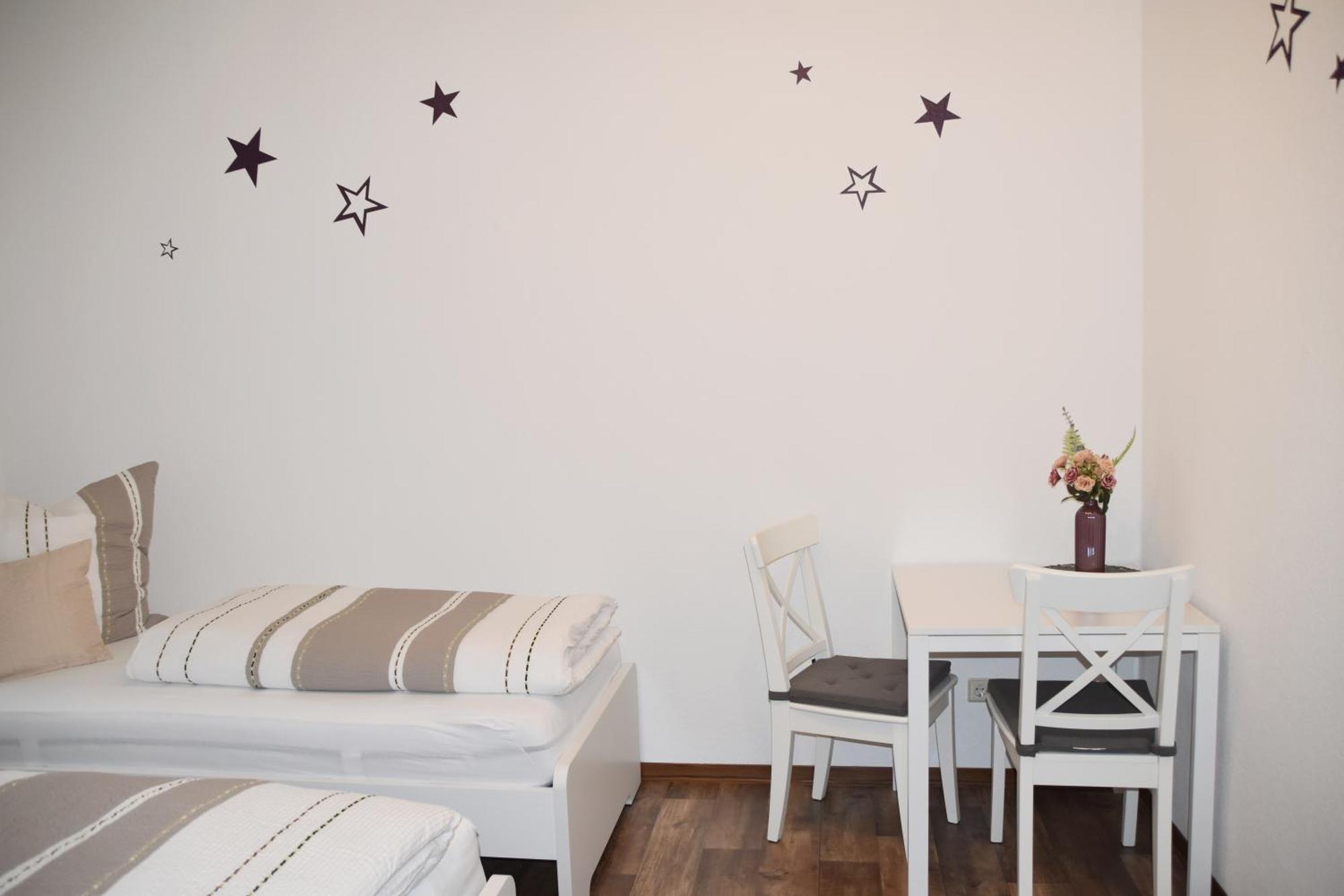Ferienwohnung Und Pension "Zur Aue" Konigsbruck Exterior foto